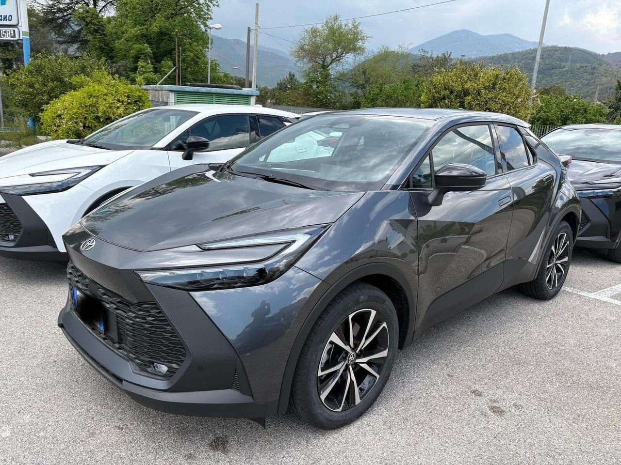 Toyota C-HR 2.0 HV Trend AUTO A NOLEGGIO