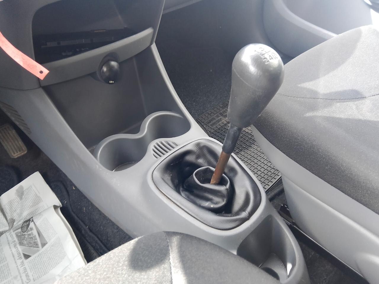 Toyota Aygo 1.0 12V VVT-i 5 porte Now