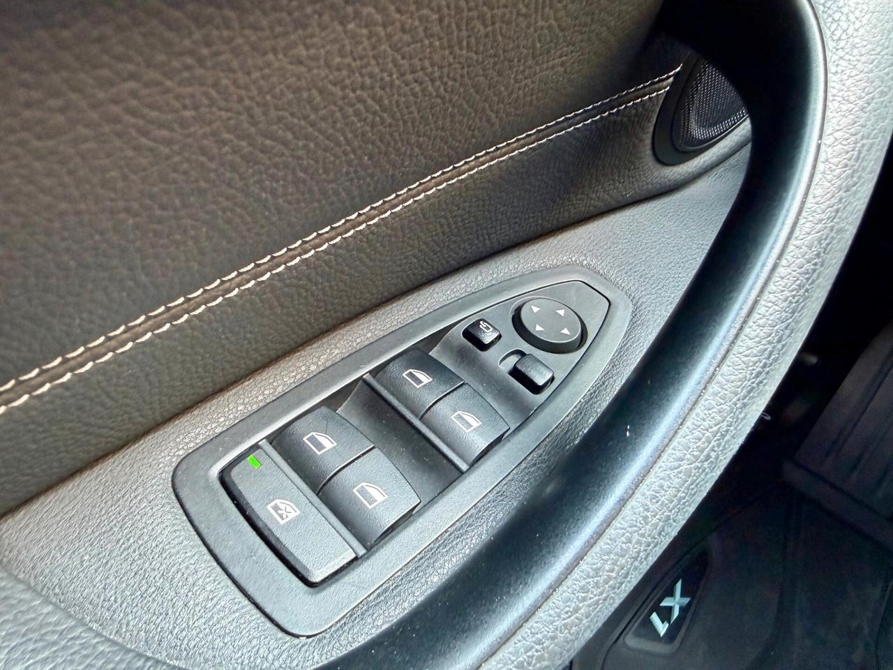 BMW X1 sdrive18d xLine auto 150cv UNICO PROPRIETARIO