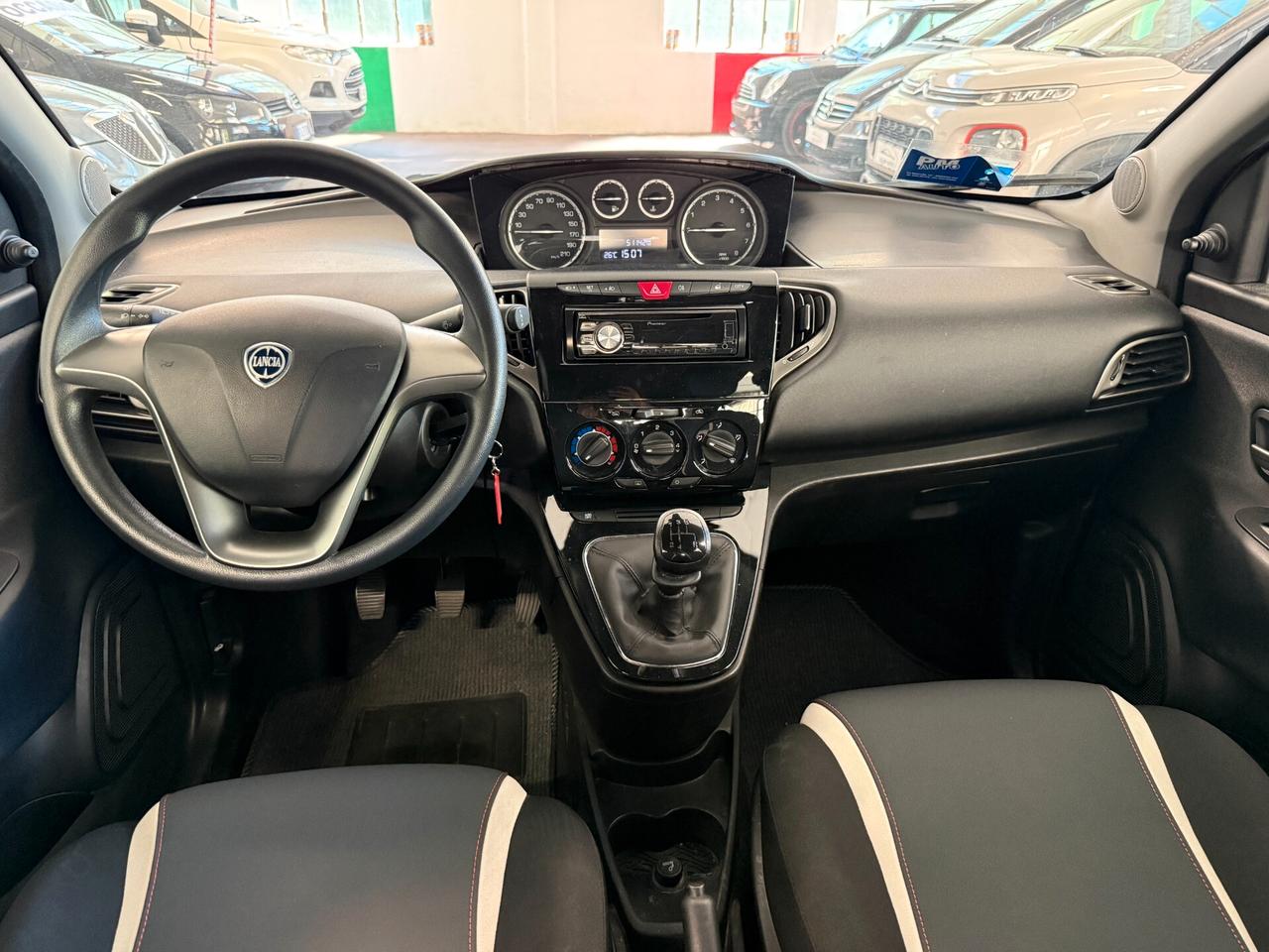 Lancia Ypsilon 1.2 69 CV 5 porte Elefantino