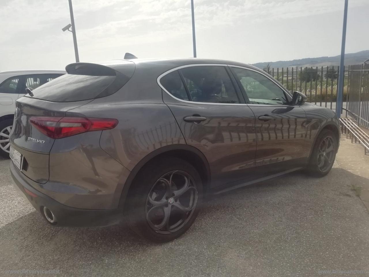 ALFA ROMEO Stelvio 2.2 T.diesel 210 CV AT8 Q4 Exec.