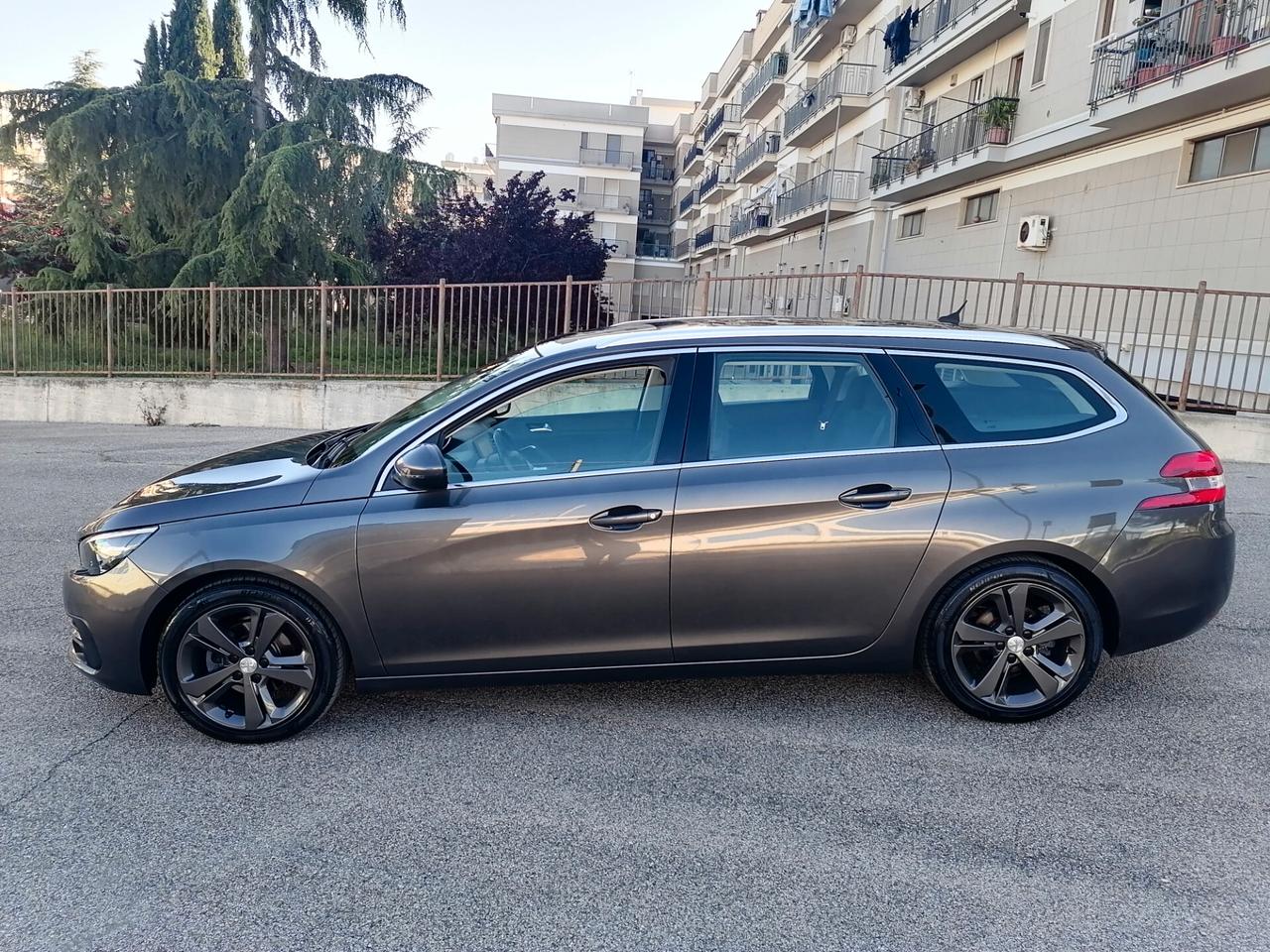 Peugeot 308 BlueHDi 130 SW Allure TETTO PANORAMICO 2018