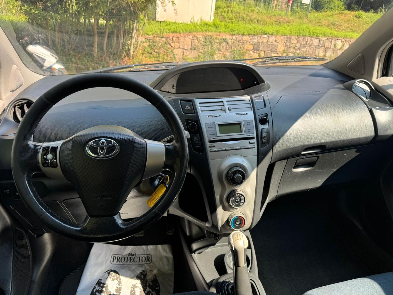 Toyota Yaris 1.0 5 porte Sol GARANZIA 1 ANNO