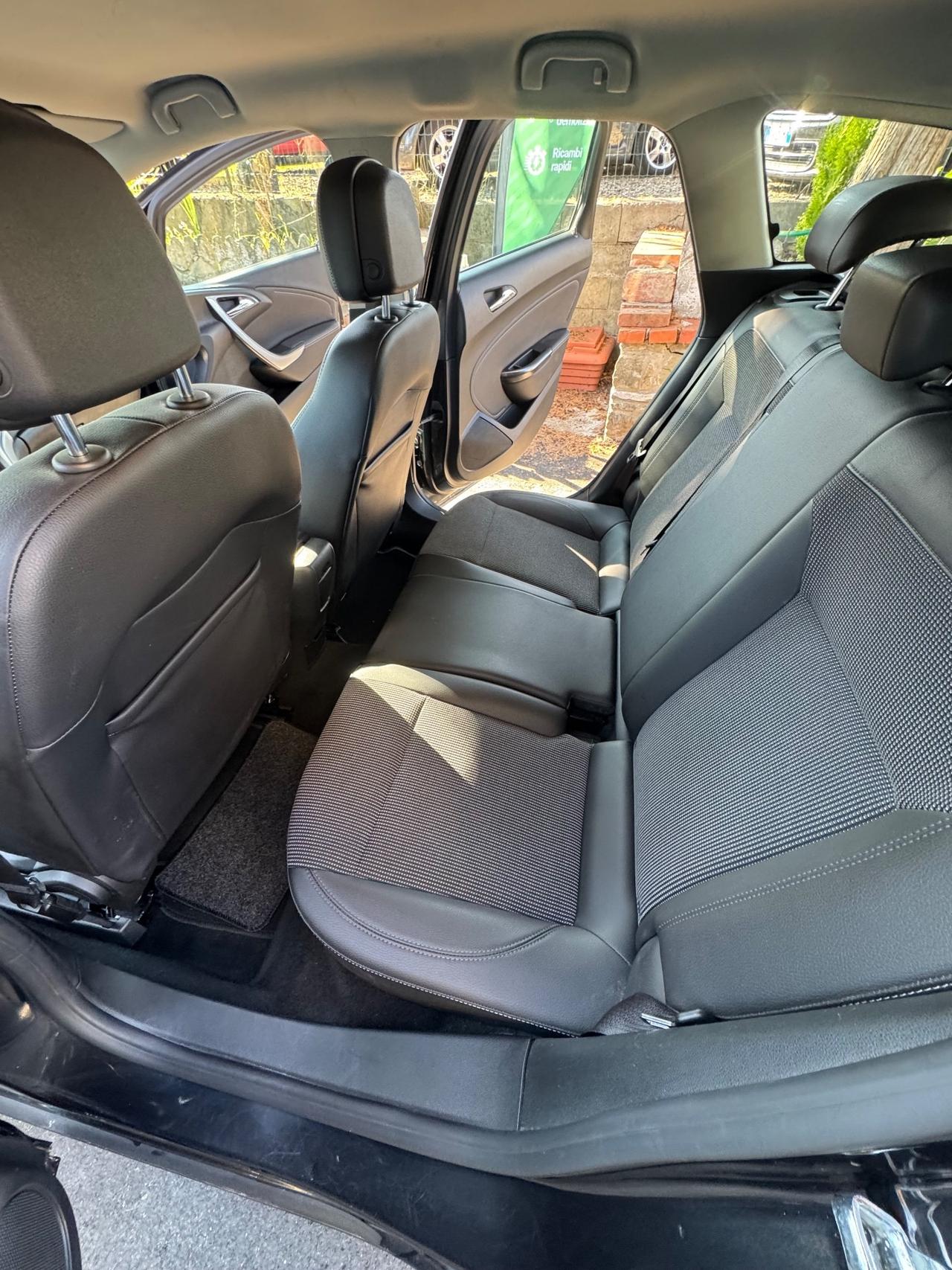 Opel Astra 1.7 CDTI 110CV Sports Tourer Cosmo