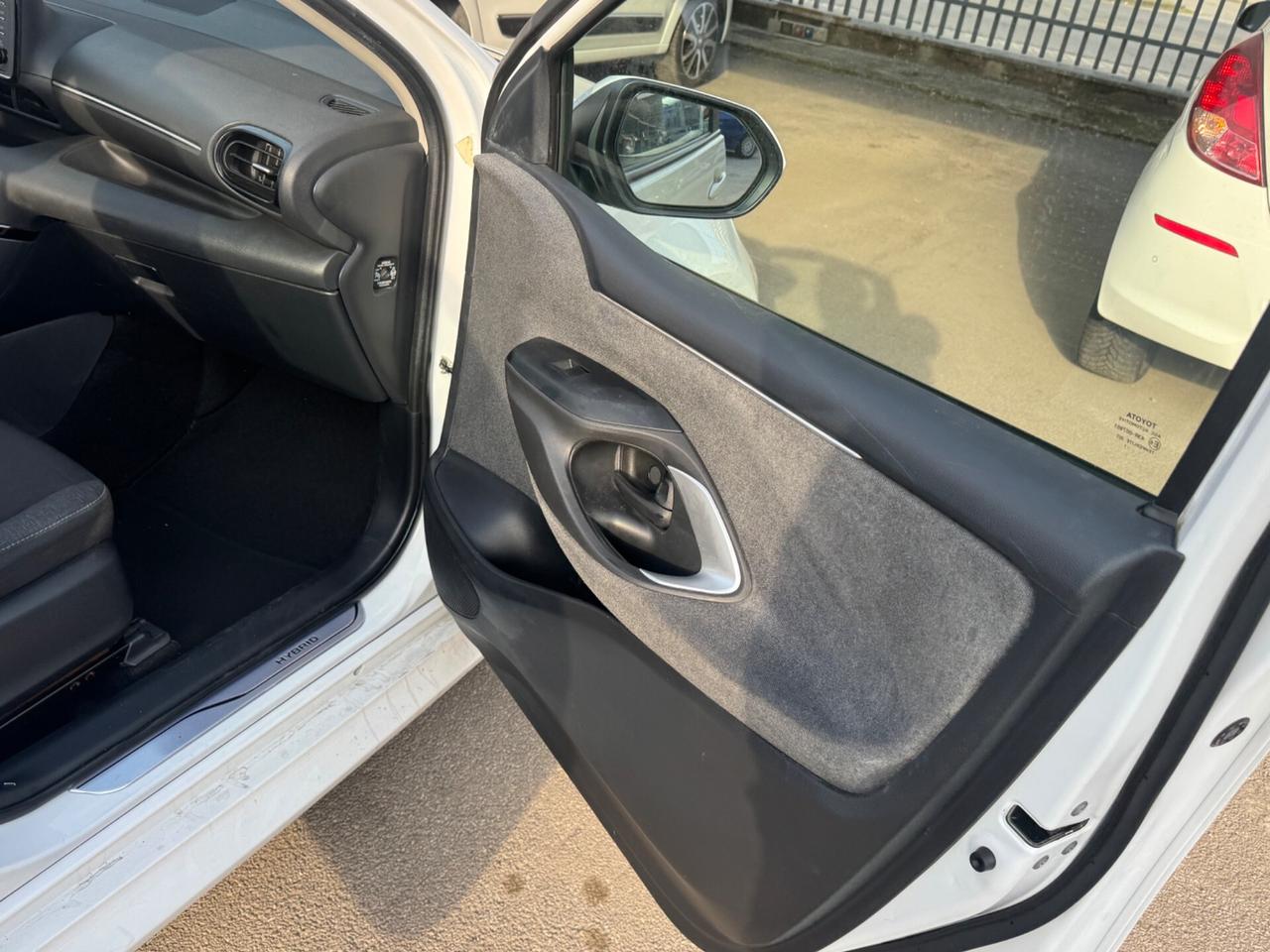 Toyota Yaris 1.5 Hybrid 5 porte Energy