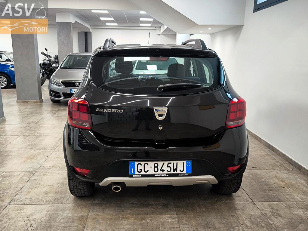 Dacia Sandero Stepway 1.0 TCe 100CV ECO-G 15th Anniversary