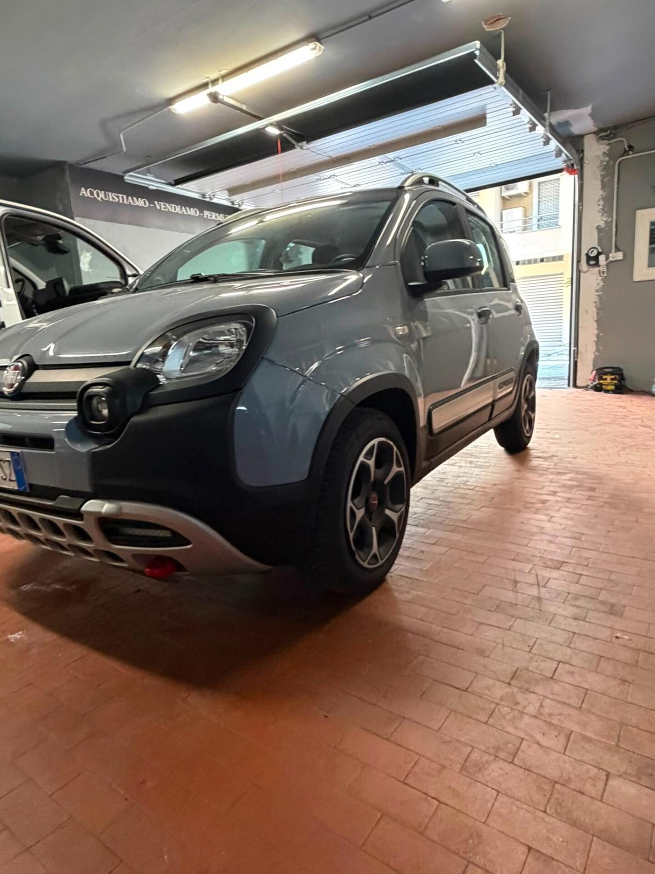Fiat Panda 1.0 FireFly S&S Hybrid City Cross
