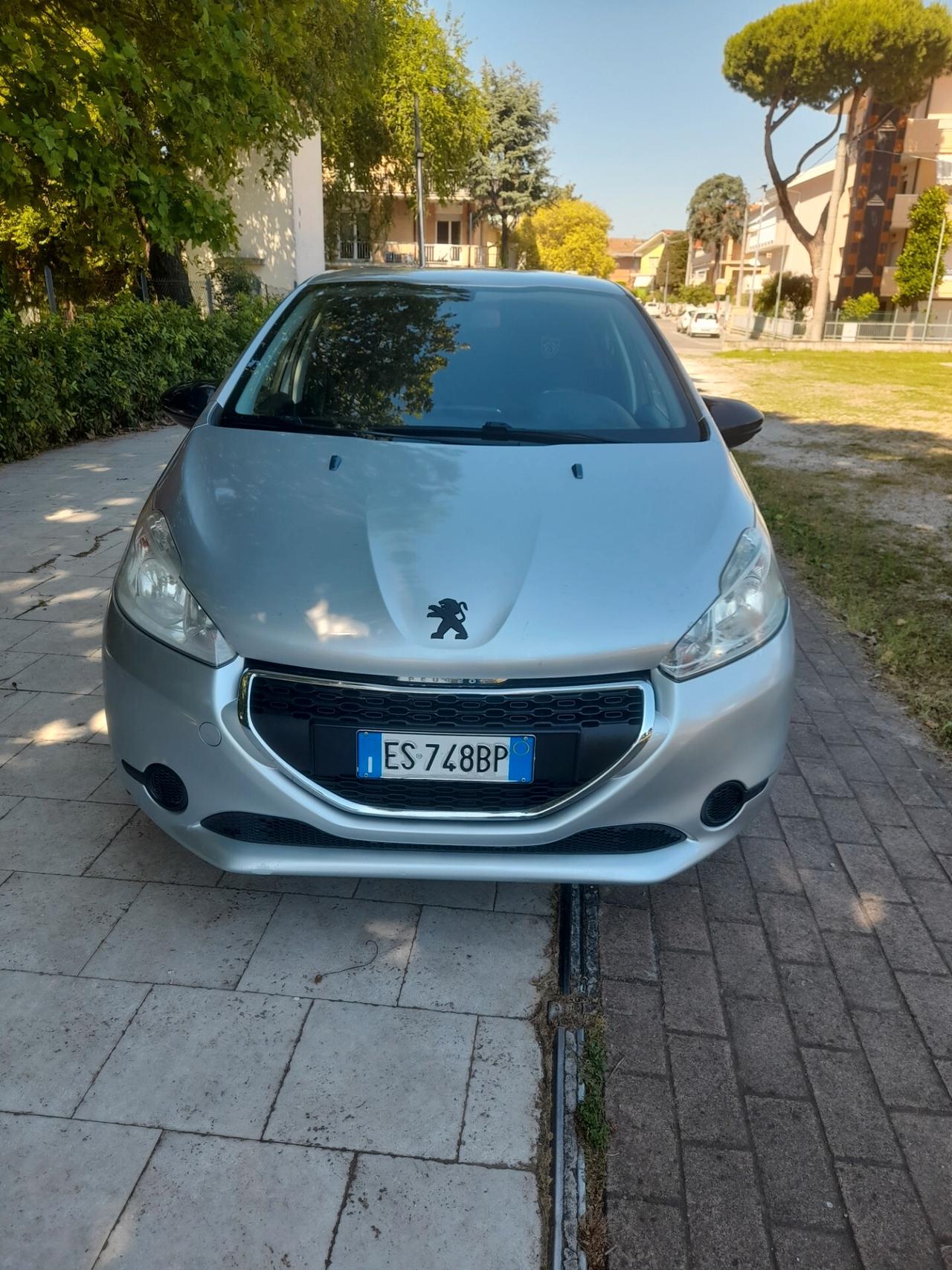 Peugeot 208 1.0 VTi 68 CV 5 porte