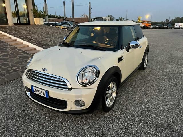 MINI One 1.6 16V One (55kW)