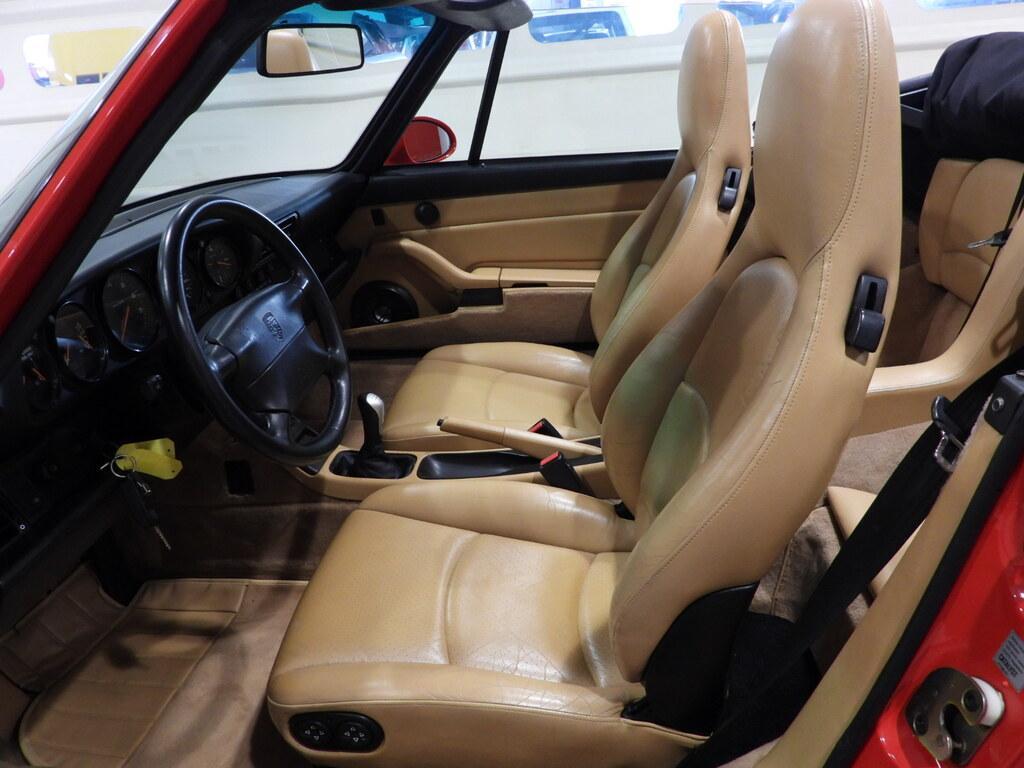 Porsche 911 Cabrio 3.6 Carrera 4