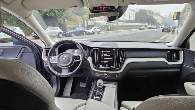 VOLVO XC60 B4 (d) AWD Geartronic Inscription iva esposta