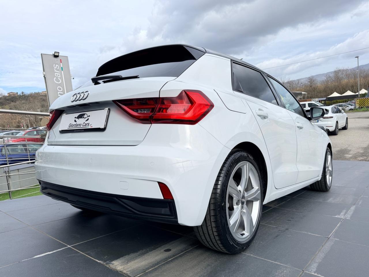Audi A1 SPB 30 TFSI S tronic line edition per neopatentati