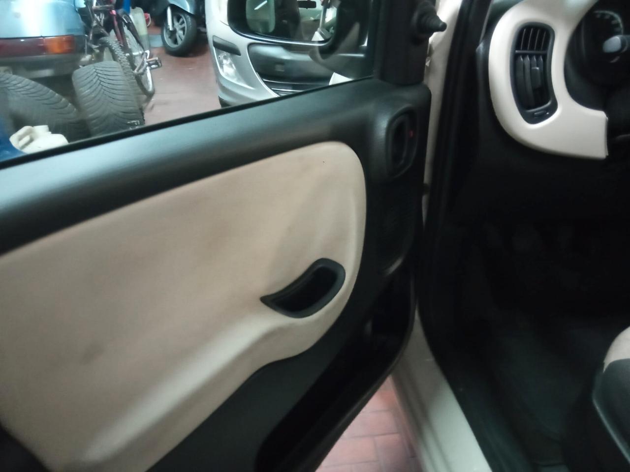 Fiat Panda 0.9 TwinAir Turbo Natural Power 84 CV