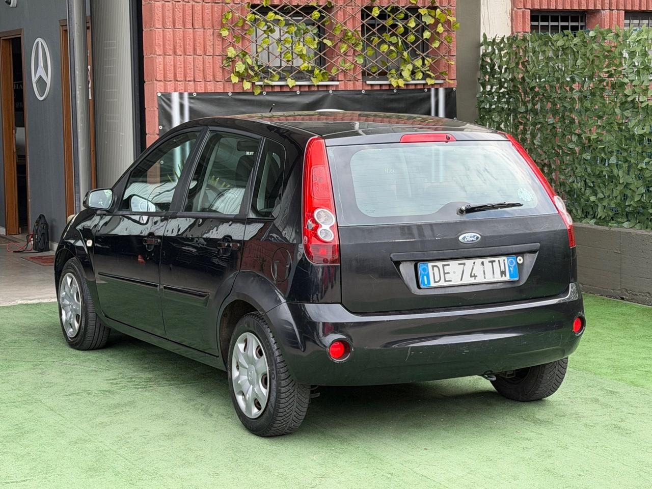 Ford Fiesta 1.2 16V 3p. Ghia