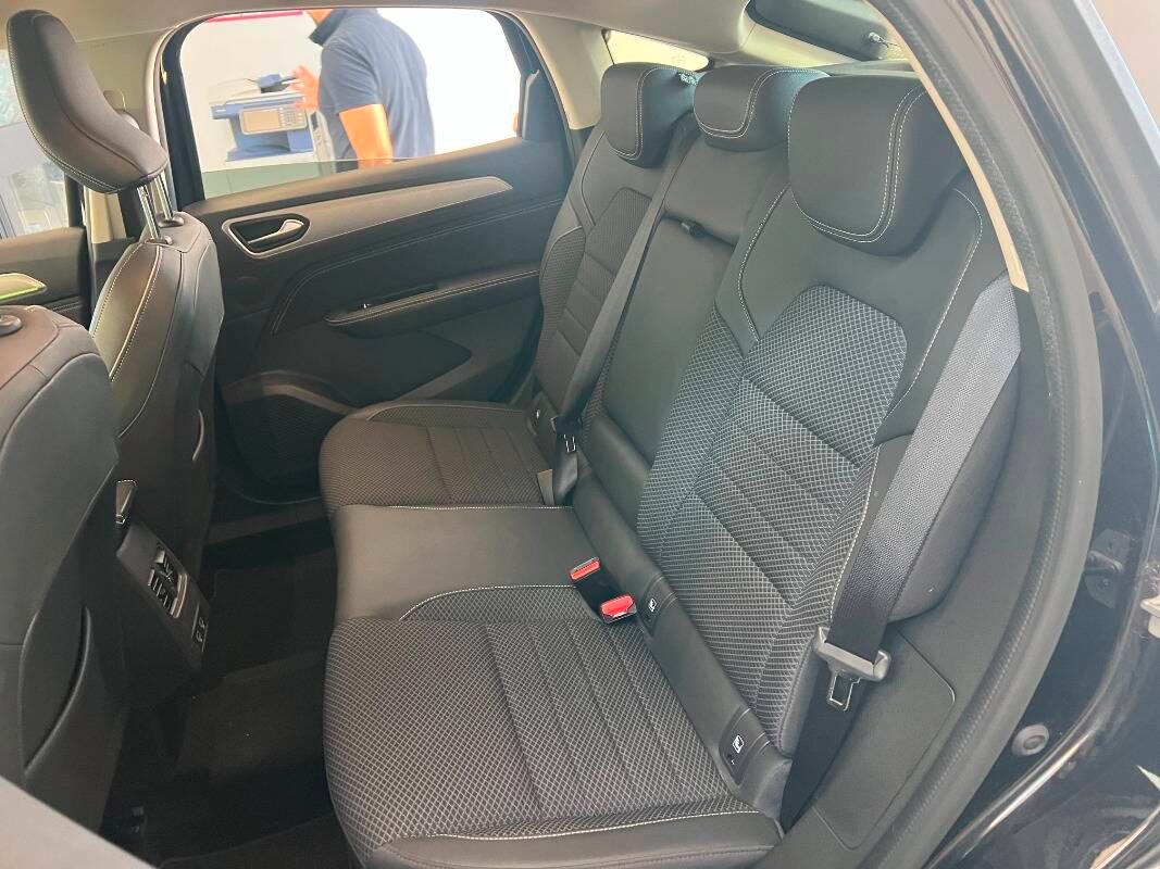 Renault Arkana 1.6 E-Tech full hybrid Intens 145cv