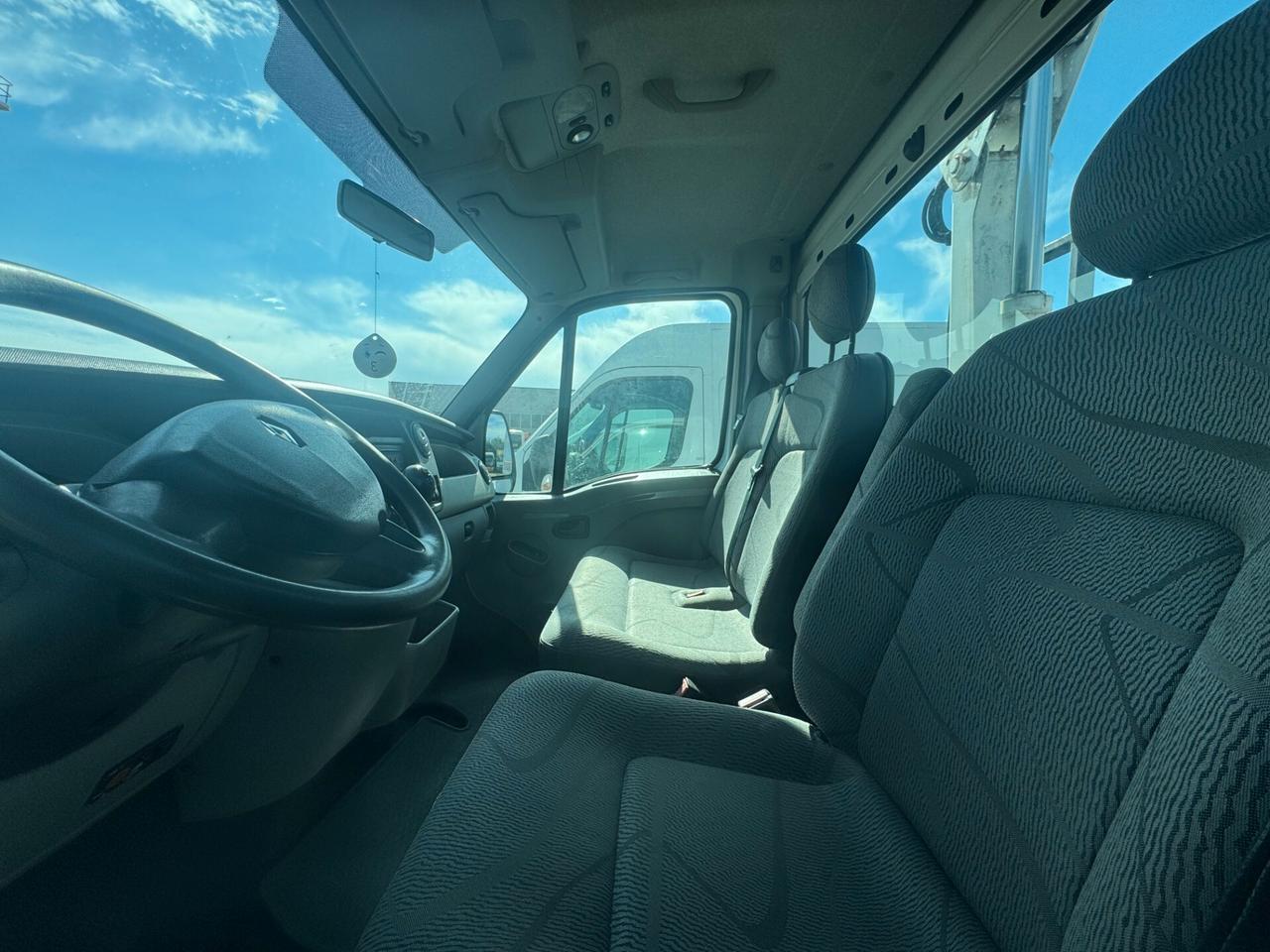 Renault Master 2.5dci Gru Bonfiglioli P2300L