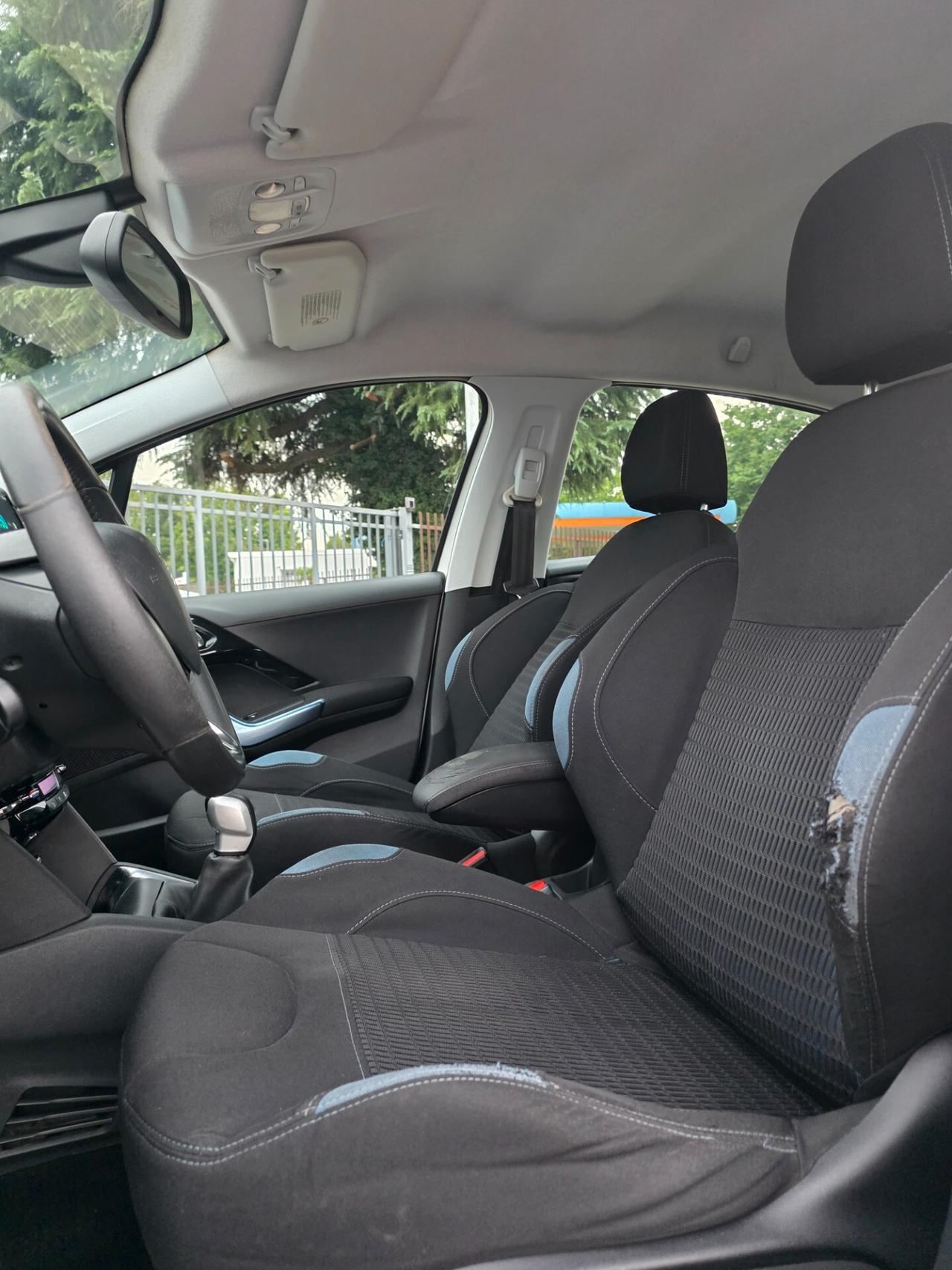 Peugeot 208 1.4 HDi 68 CV 5 porte Active