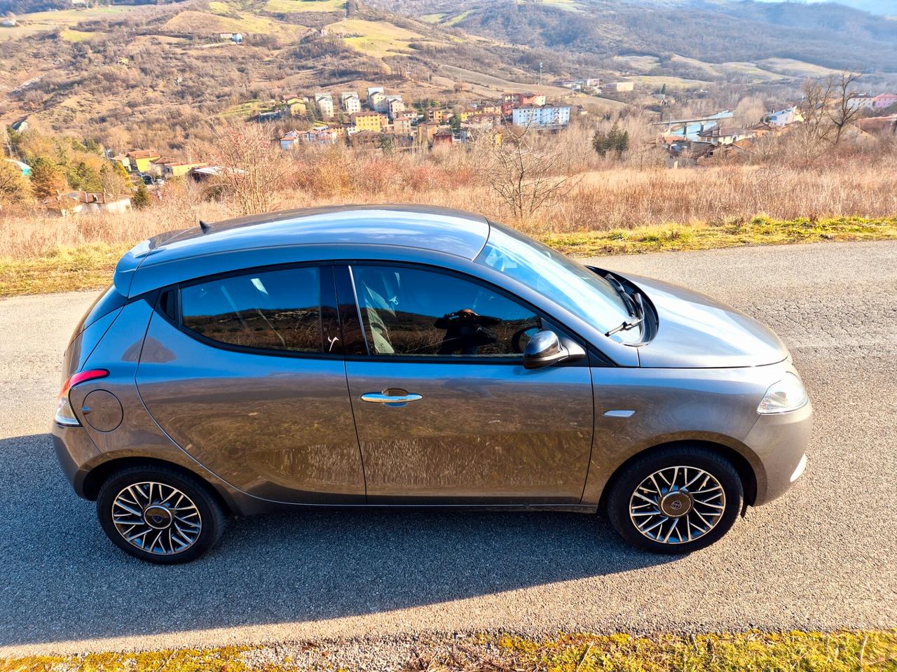 Lancia Ypsilon 1.3 MJT 16V 95 CV 5 porte S&S Gold