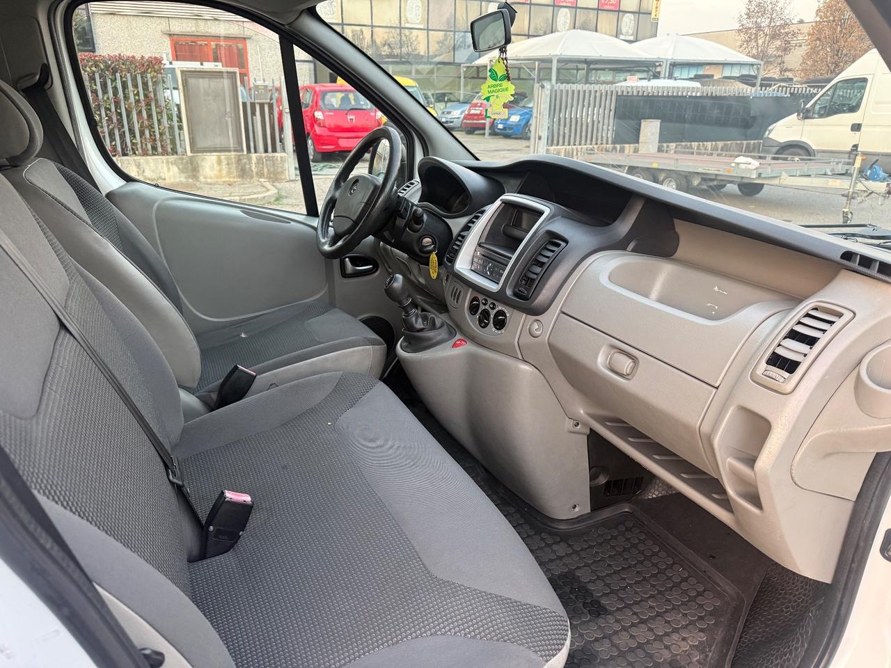 Opel Vivaro 29 2.0 CDTI 120CV PC-TN Combi 9 posti Easytronic