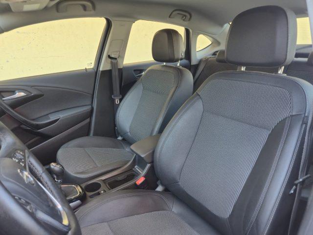 OPEL Astra 1.4 100CV 5 porte Cosmo sedan