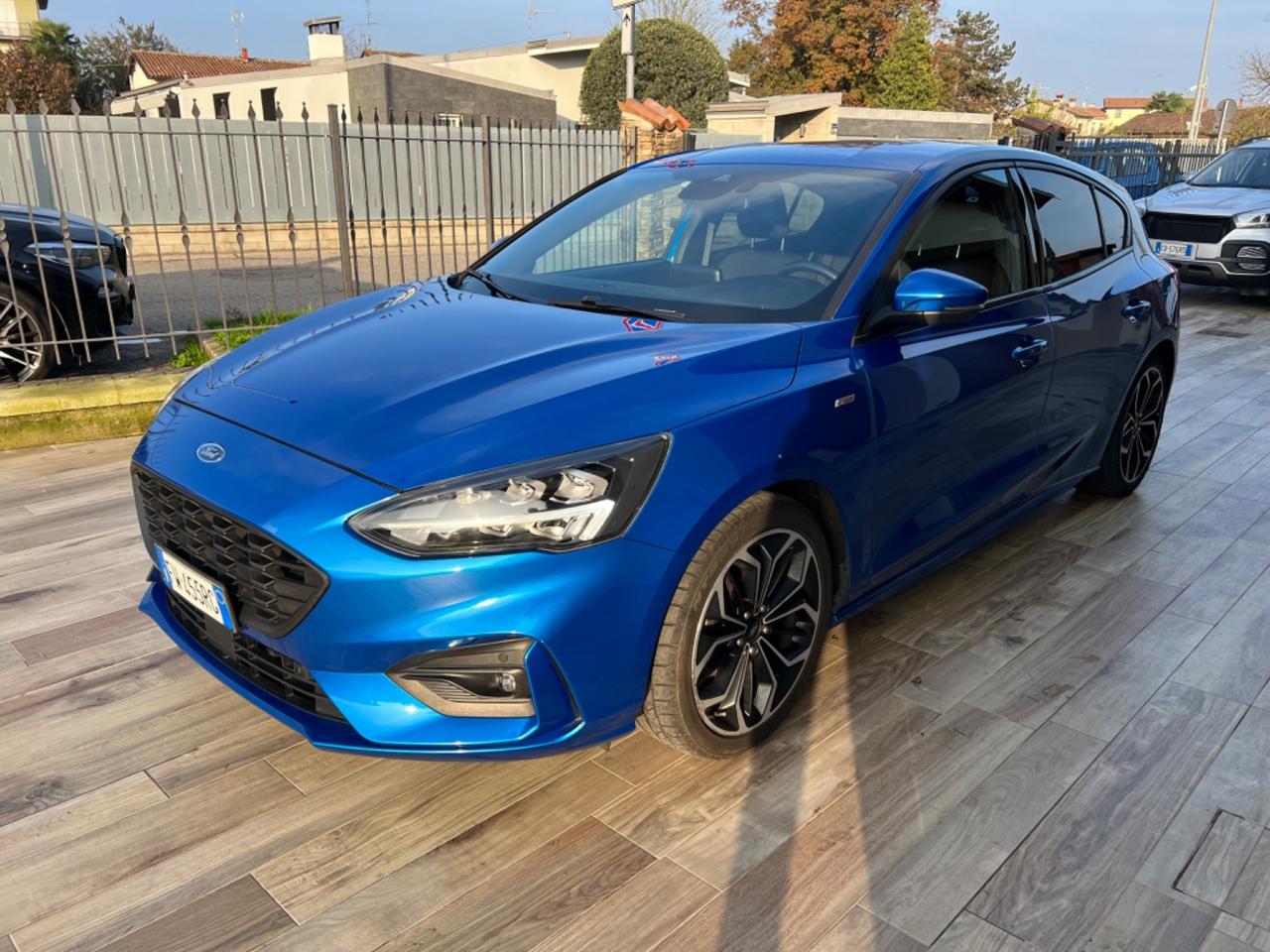 Ford Focus 1.0 EcoBoost 125 CV ST Line CERCHI18 FARI MATRIX