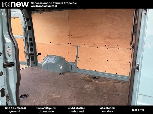 RENAULT Master T35 2.0 blue dci 150cv L2H2