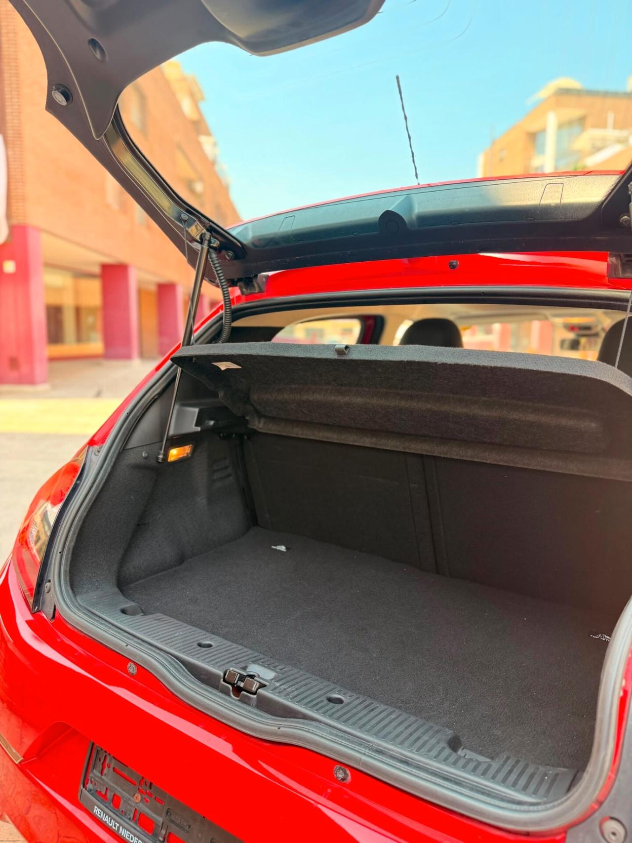 Renault Twingo TCe 95 CV EDC Intens
