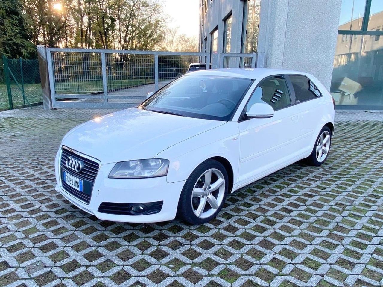 Audi A3 2.0 TDI S tronic 140Cv*S Line*Automatic*Pelle*