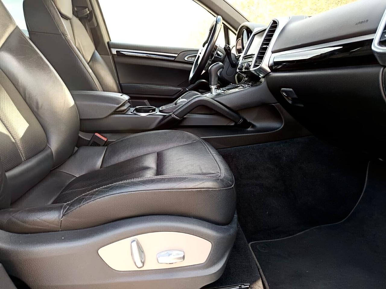 Porsche Cayenne 3.0 Diesel Restyling UNIPRO