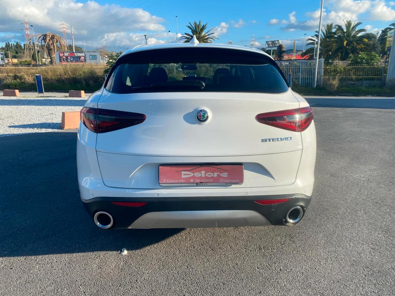 Alfa Romeo Stelvio 2.2 Turbodiesel 160 CV AT8 RWD Business