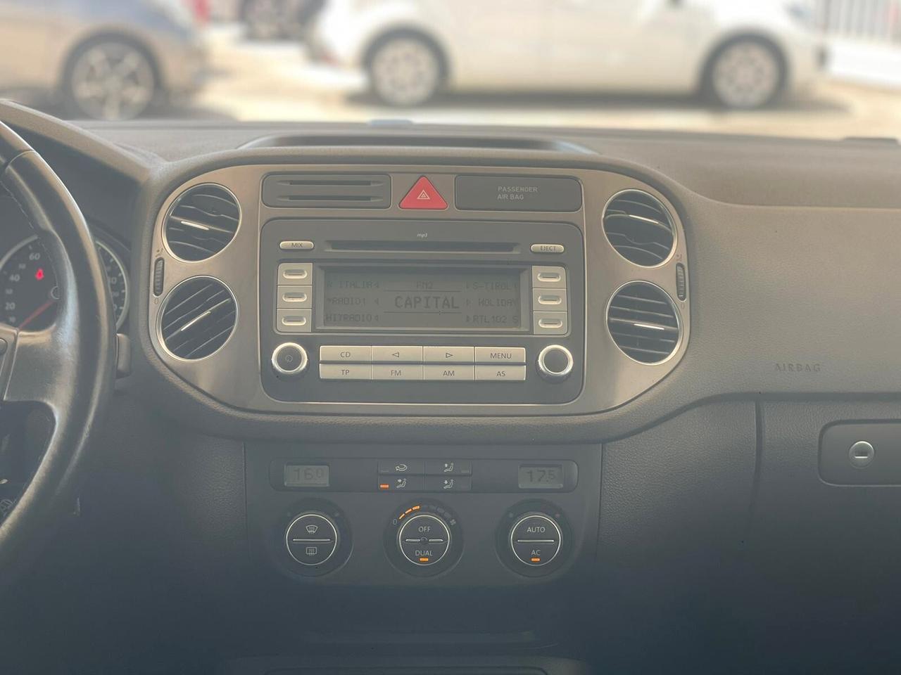 Volkswagen Tiguan 2.0 16V TDI DPF Sport & Style (18°)