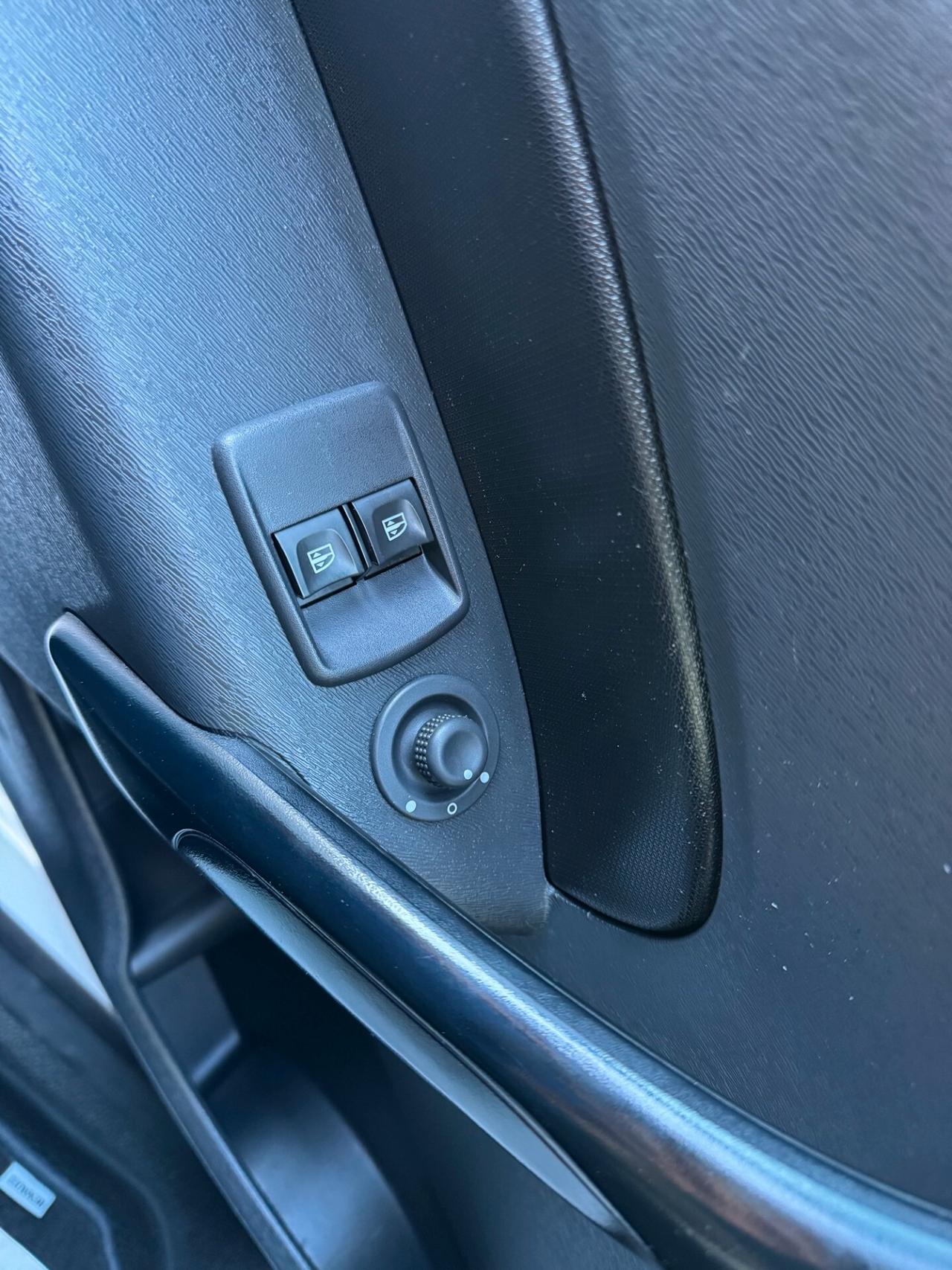 Renault Kangoo 1.5Dci MAXI 4POSTI GARANZIA 24 MESI