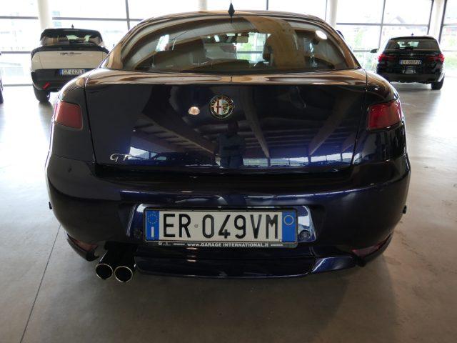 ALFA ROMEO GT 2.0 JTS 16V Distinctive