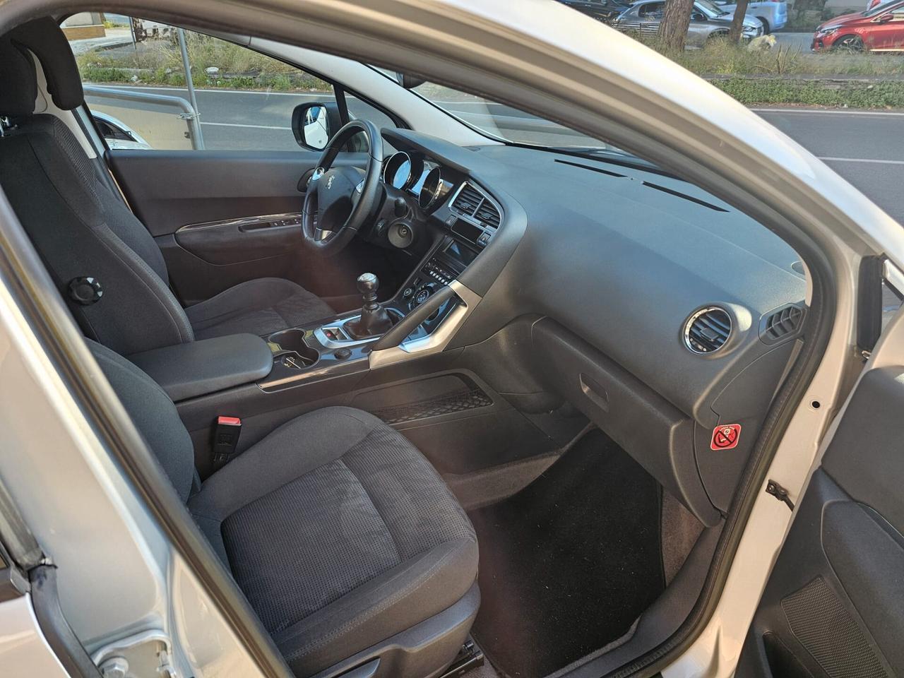 Peugeot 3008 1.6 HDi 115CV Active