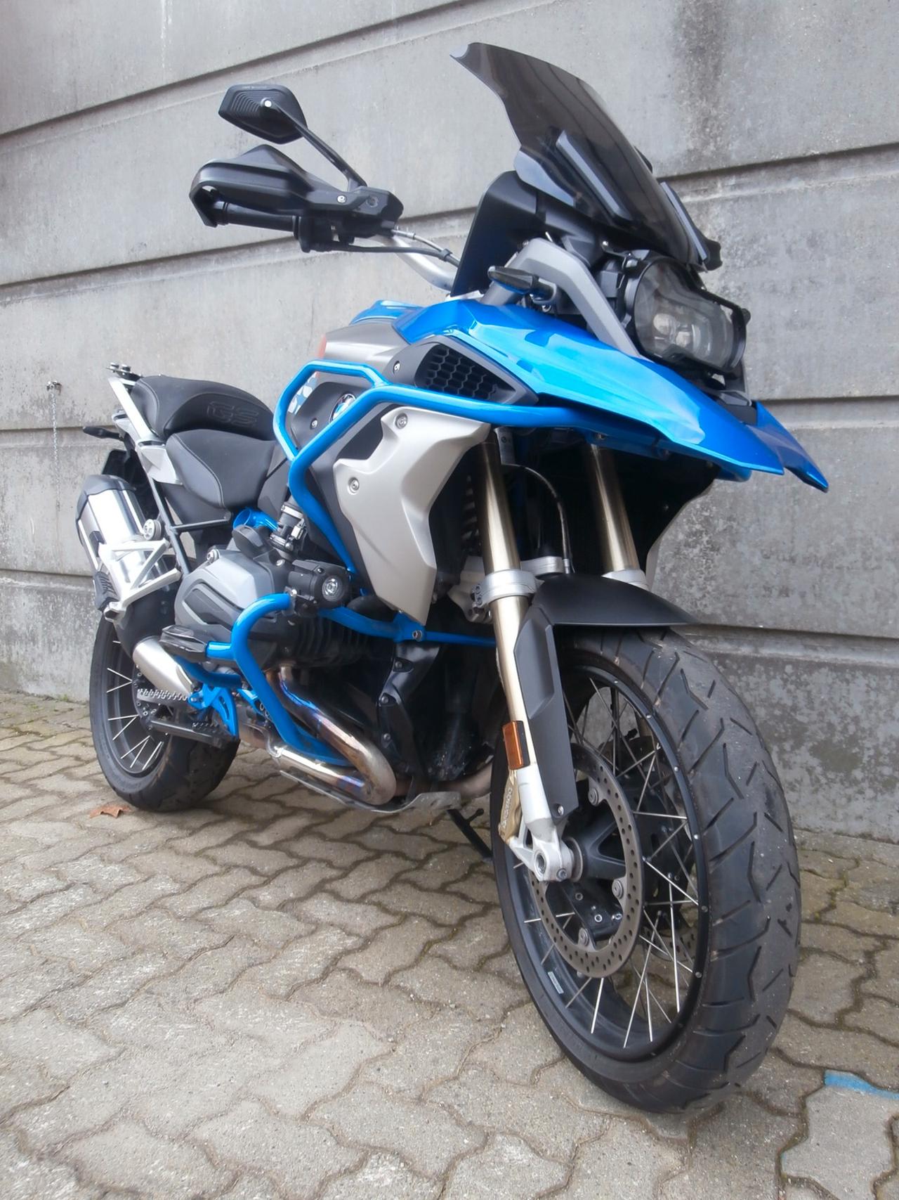 Bmw R 1200 GS Rallye del 2018 compreso tagliando, trapasso, garanzia.