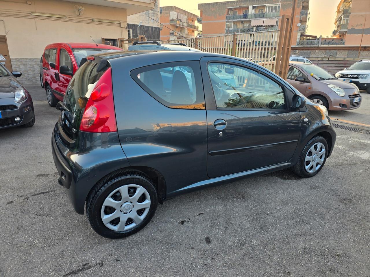 Peugeot 107 1.0 68CV 3p. Allure