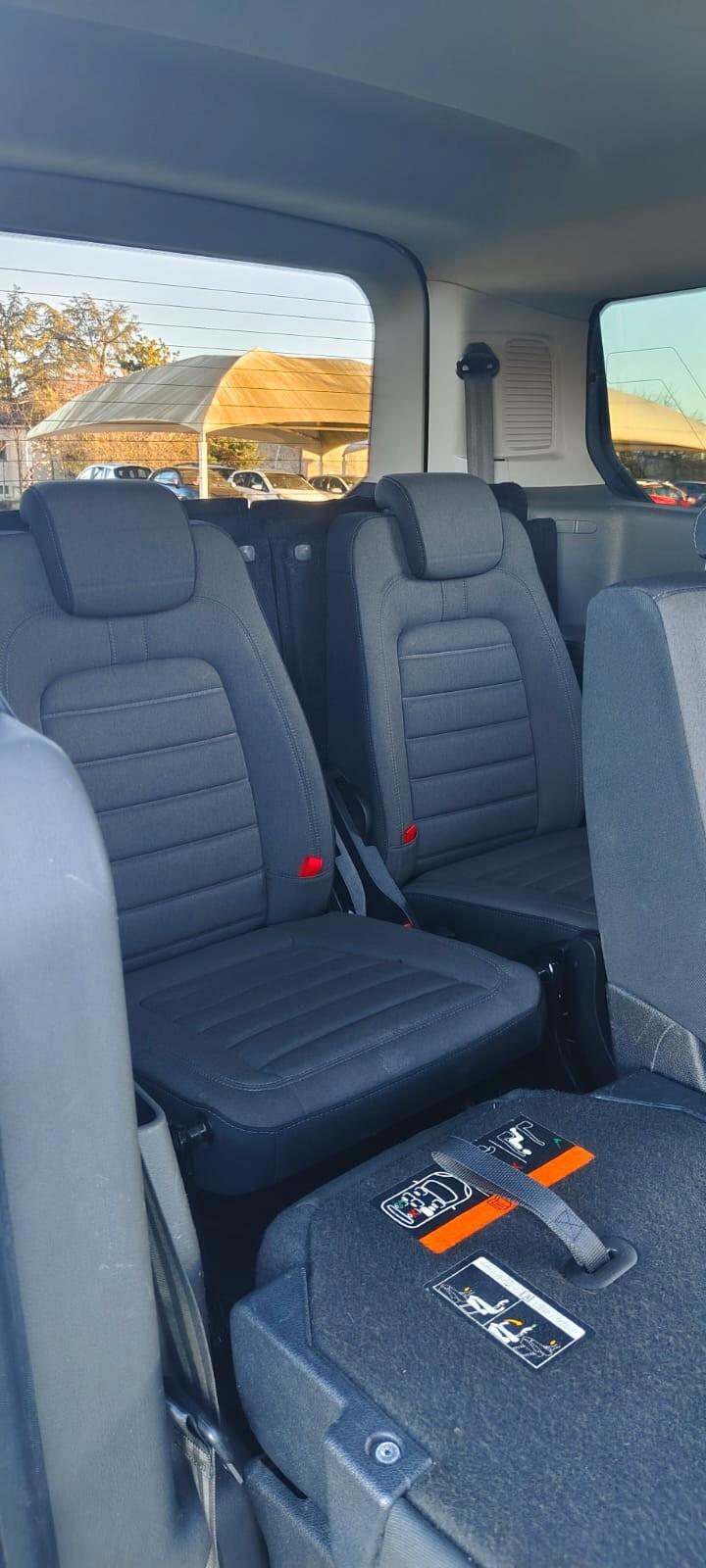 Ford Tourneo Connect Connect7 1.5 TDCi 120 CV Titanium