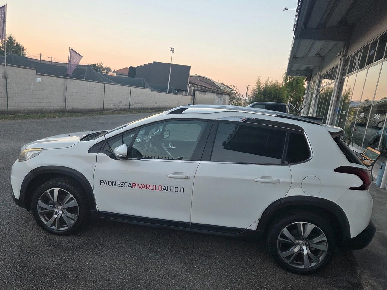 Peugeot 2008 BlueHDi 100 Allure
