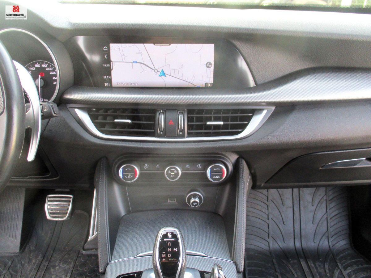 A.R.Stelvio 2.2 T.diesel 190cv AT8 Q4 Exec.-2022