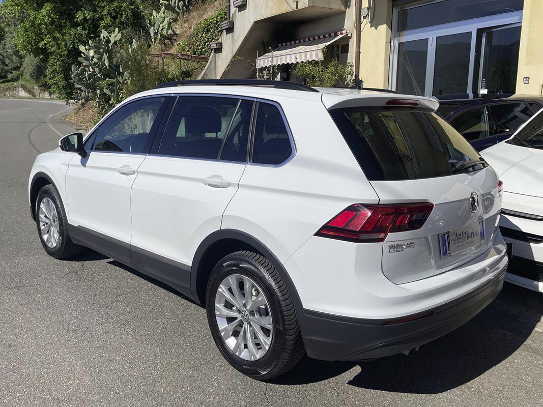 Volkswagen Tiguan 1.6 TDI SCR Style BlueMotion Technology Tetto Panoramico Apribile, solo km 37832