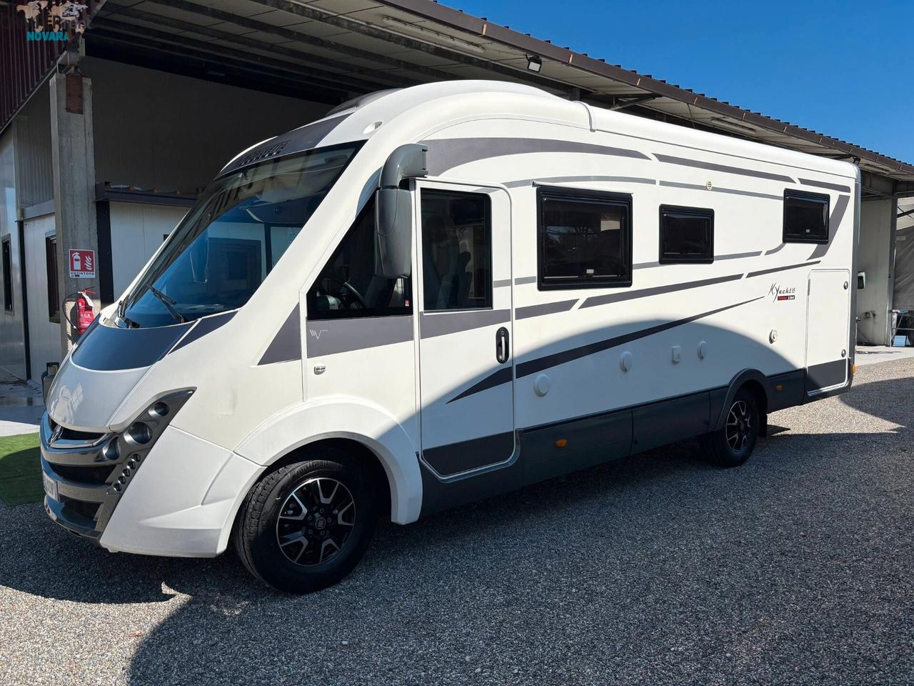 MOBILVETTA K.YACHT 85 TEKNO LINE - Motorhome con letti gemelli ed ampio garage