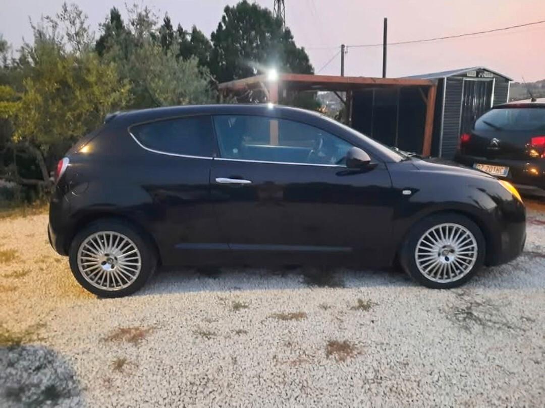 Alfa Romeo MiTo 1.4 105 CV M.air S&S Distinctive Sport Pack
