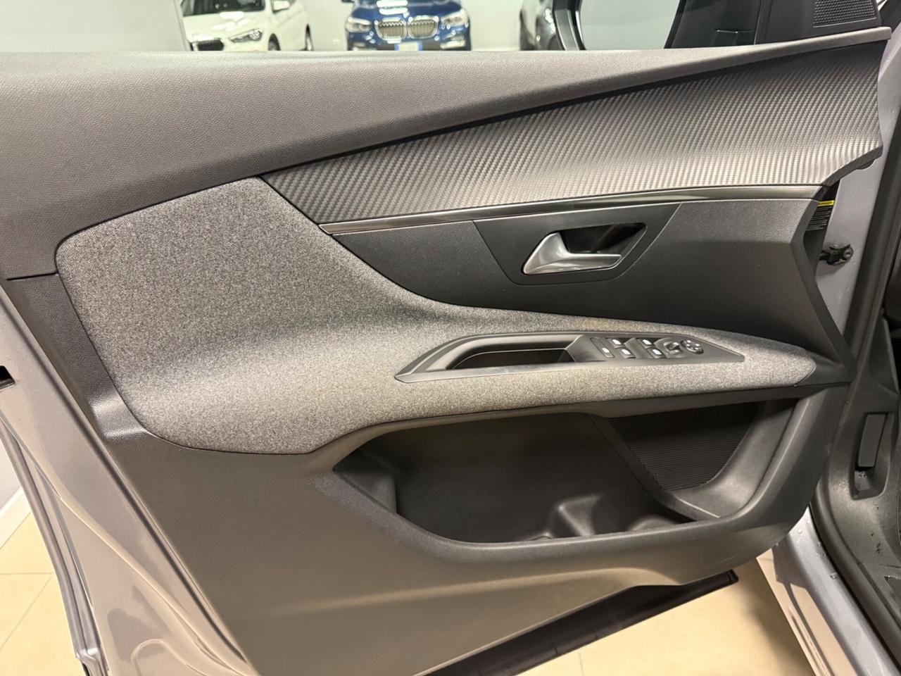 Peugeot 3008 BlueHDi 130 S&S EAT8 Active Business