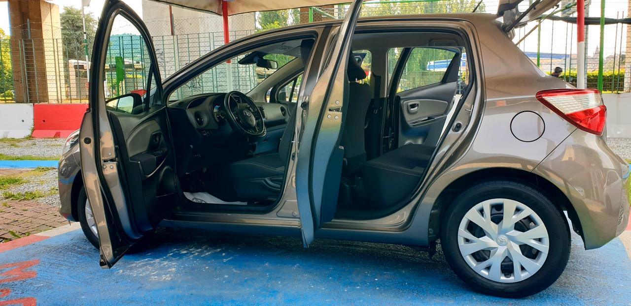 TOYOTA YARIS 1.5 BENZINA ANNO 2018 KM 73MILA