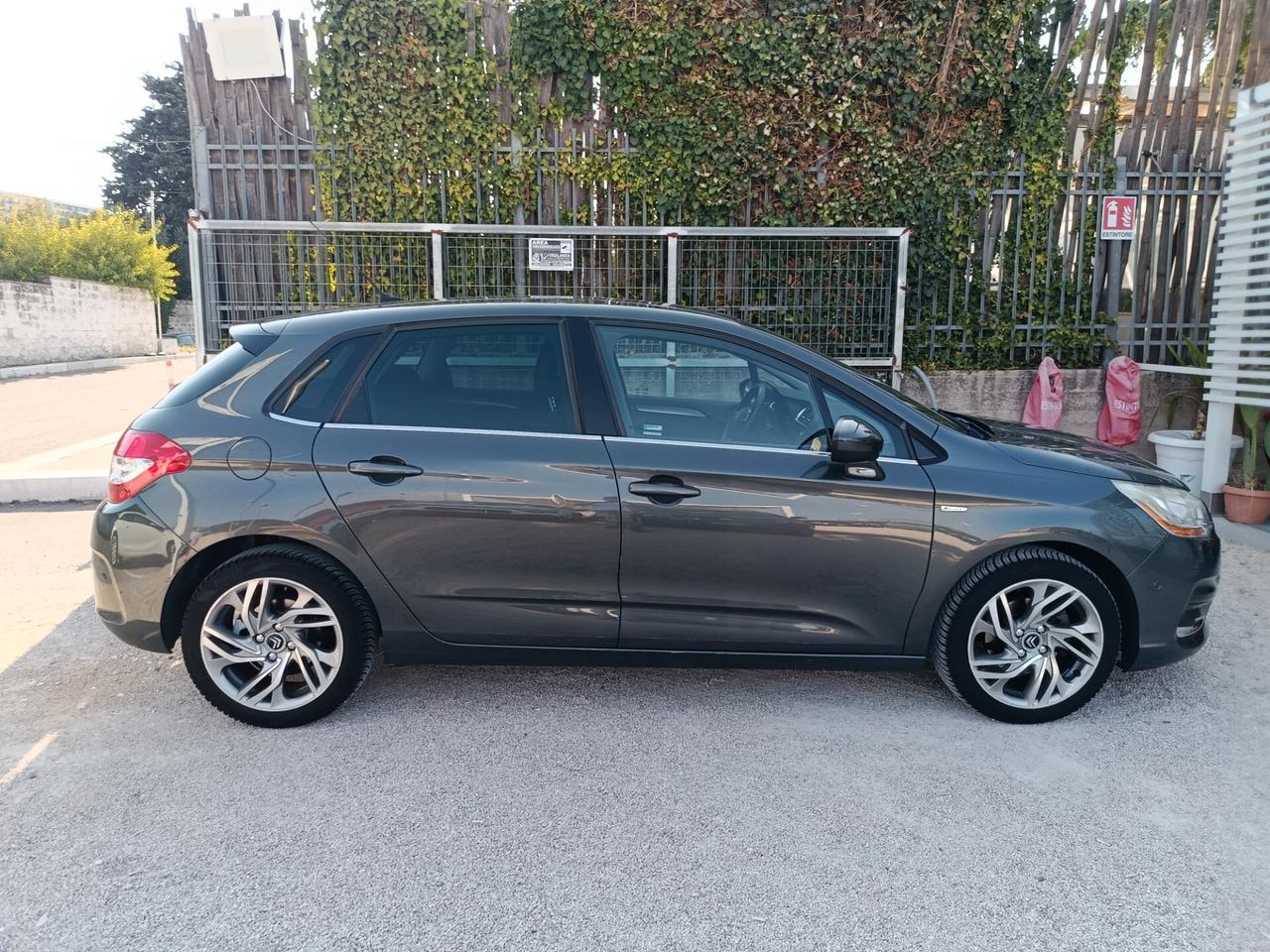 Citroen C4 1.6 e-HDi 110 airdream CMP6 Exclusive
