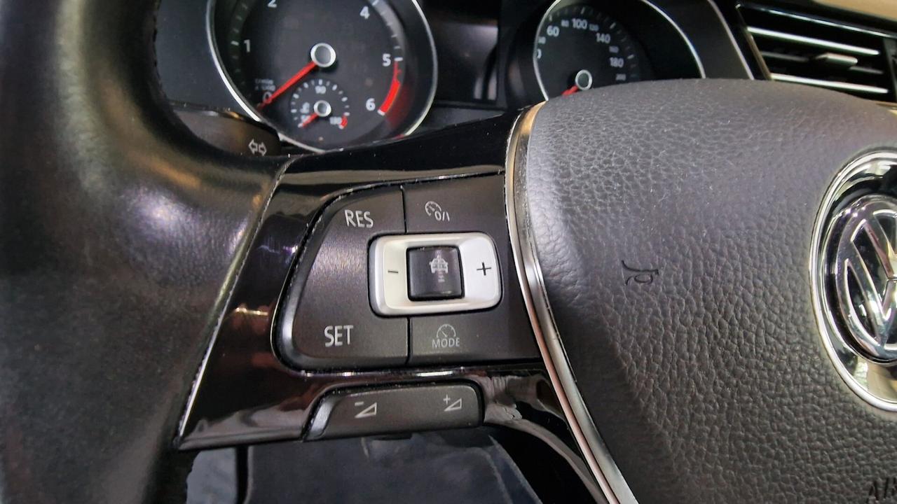 Volkswagen Passat Variant 1.6 TDI DSG Comfortline BlueMotion Tech.