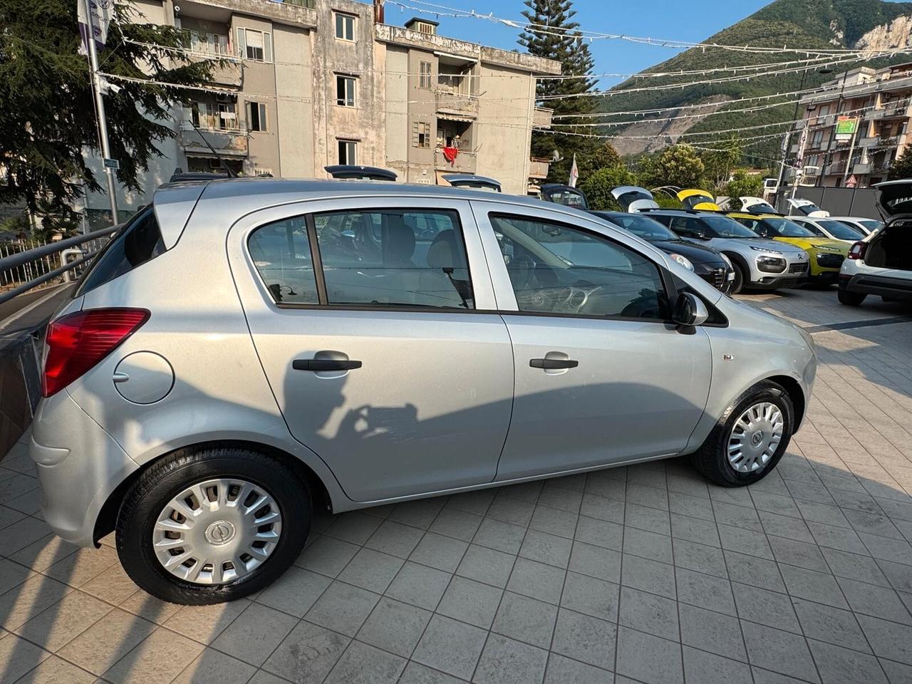 Opel Corsa 1.2 5 porte Enjoy GPL