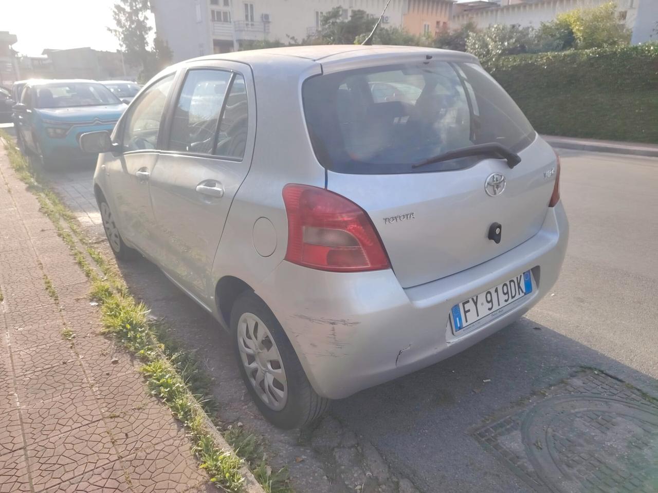 Toyota Yaris 1.4 D-4D DPF 5 porte