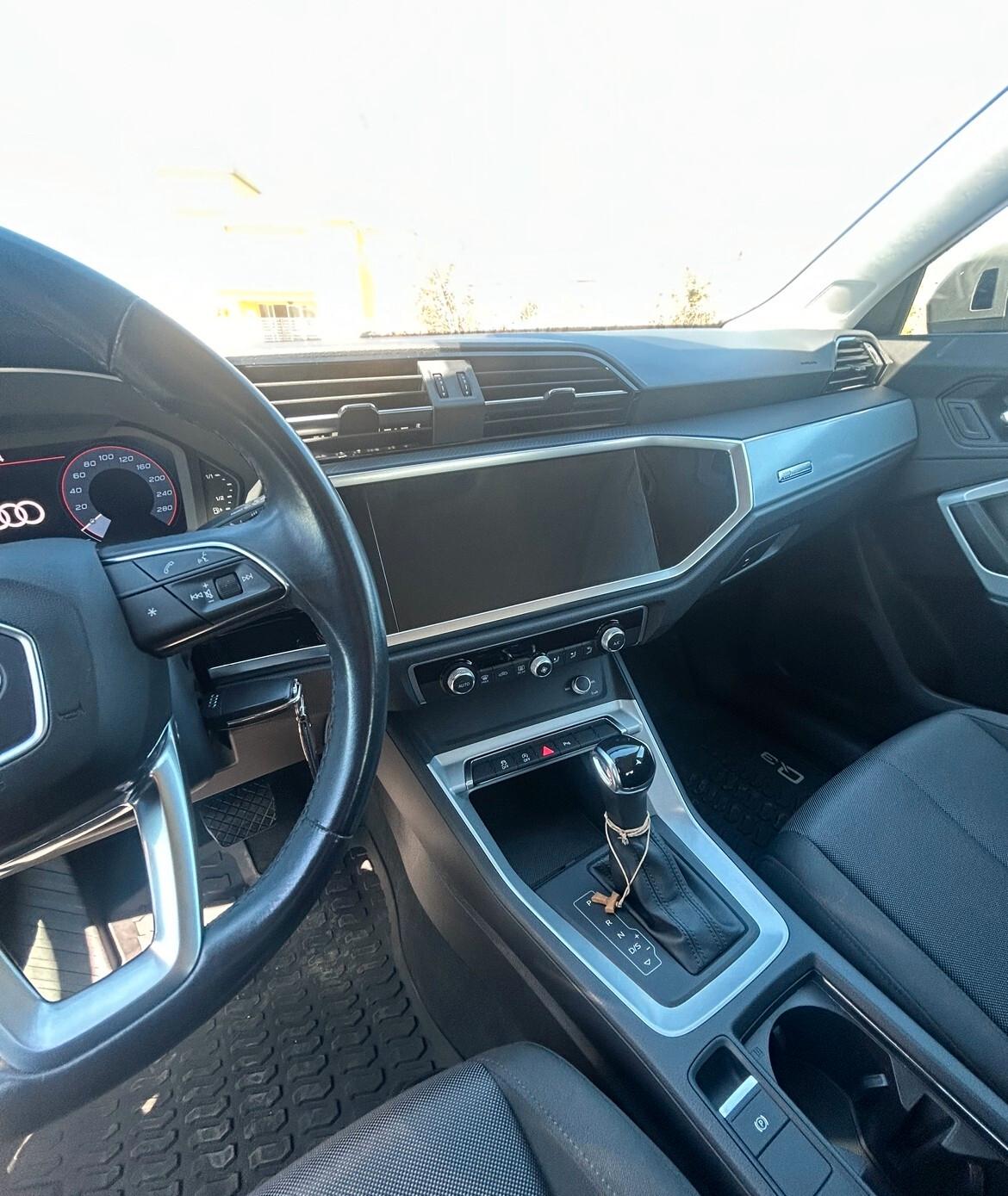 Audi Q3 35 TDI S tronic PARI AL NUOVO