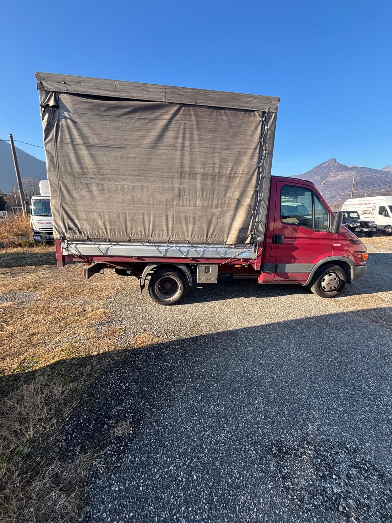 Daily Iveco centinato del 2001 in saldo 410